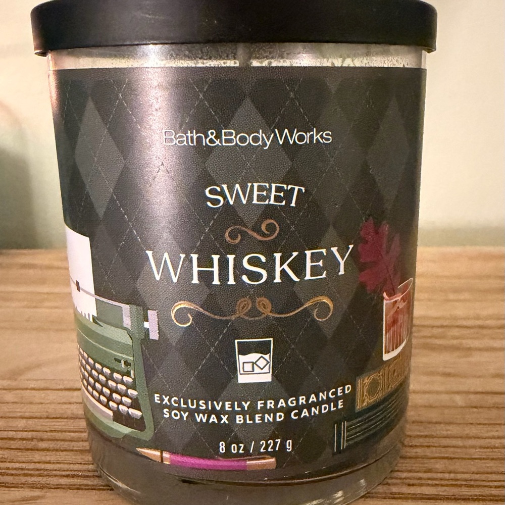 Bath & Body Works Sweet Whiskey Candle
